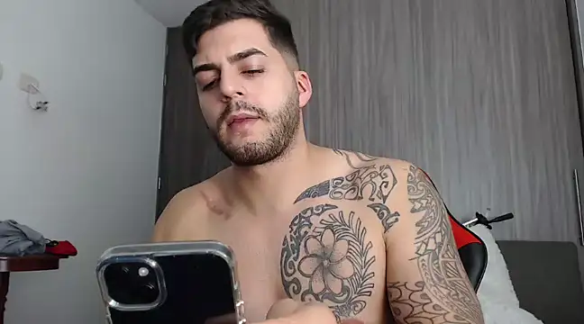 Snapshot of thomas_gun chatting on March 5, 2025, 5:18 am thomas gun online show from March 5, 2025, 5:18 am