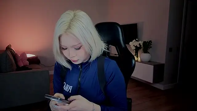 RileyMee online show from January 10, 2026, 3:35 am