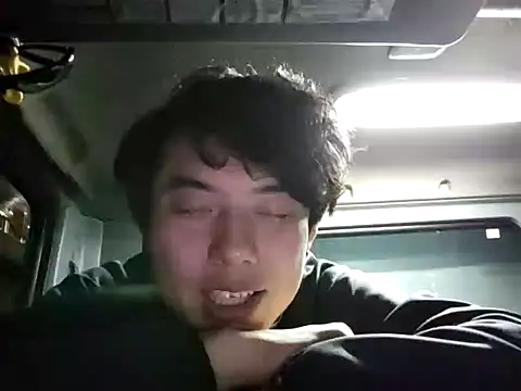 whitebriefboy online show from January 24, 2025, 8:32 pm