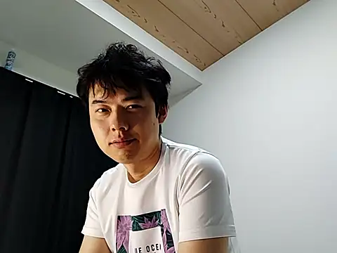 whitebriefboy online show from September 10, 2025, 8:41 pm