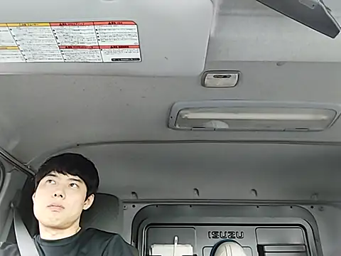 Snapshot of whitebriefboy chatting on May 27, 2026, 9:44 pm whitebriefboy online show from May 27, 2026, 9:44 pm