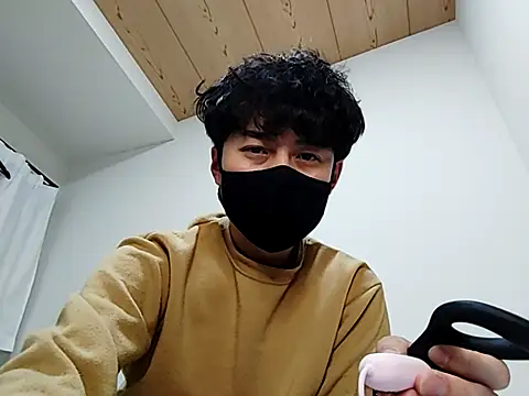 whitebriefboy online show from February 17, 2025, 3:22 pm