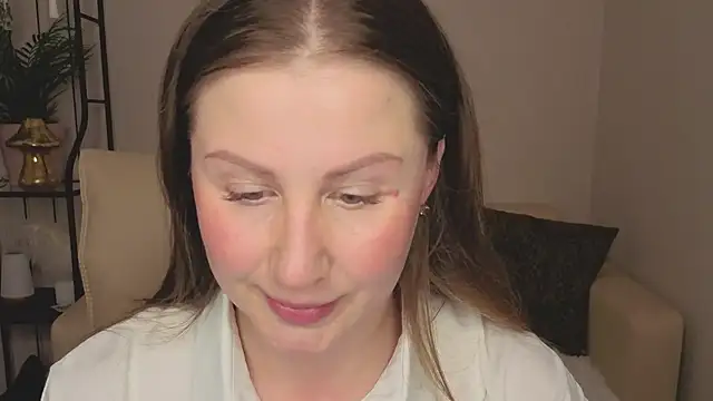 Helens love online show from June 18, 2026, 3:27 am