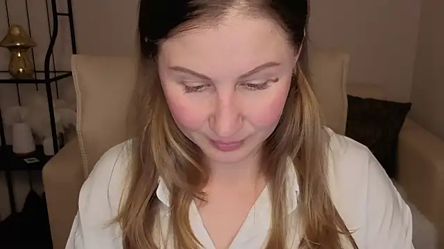 Helens love online show from October 13, 2025, 7:54 am