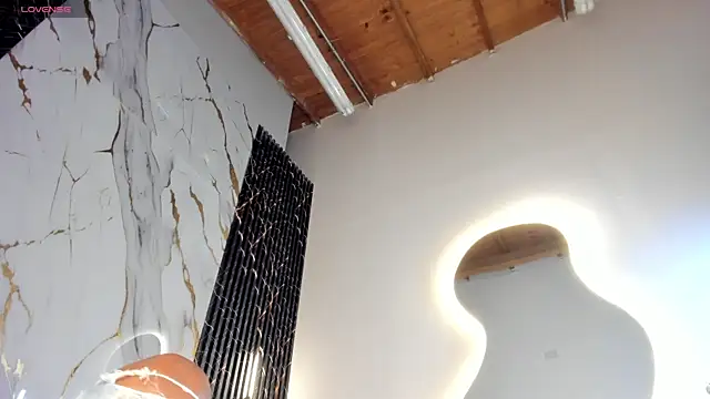 ebony hot1 online show from March 29, 2026, 3:08 am