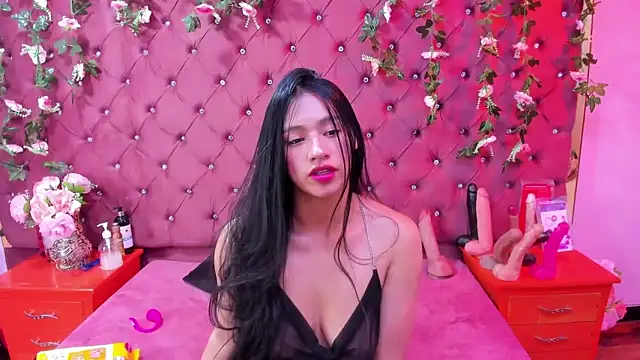 Mariana Prin online show from December 3, 2025, 2:23 am