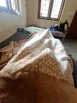 Snapshot of Yours_daddy6728 chatting on February 18, 2026, 8:00 am Yours daddy6728 online show from February 18, 2026, 8:00 am