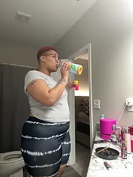 SexyHoneyRedd online show from December 17, 2024, 11:49 pm