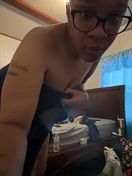 SexyHoneyRedd online show from September 19, 2025, 11:47 am