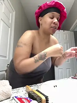 SexyHoneyRedd online show from January 17, 2025, 11:38 am