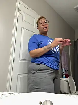 SexyHoneyRedd online show from December 7, 2024, 12:14 am