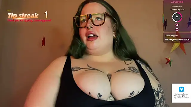 Snapshot of MissBika chatting on April 26, 2026, 9:12 pm MissBika online show from April 26, 2026, 9:12 pm
