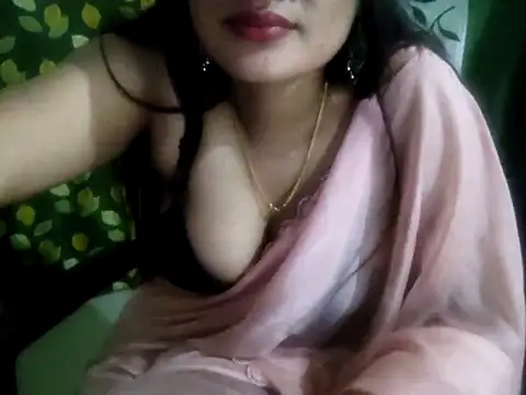 Snapshot of Aarvi_Arora chatting on February 14, 2025, 2:23 pm Aarvi Arora online show from February 14, 2025, 2:23 pm