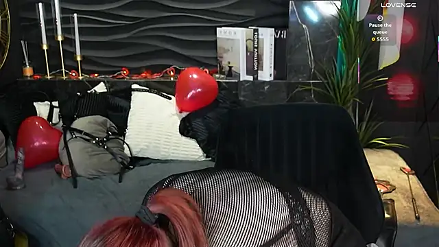 Lily Moonlight online show from February 8, 2026, 7:22 pm