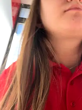 Strawberryyyyik online show from October 2, 2025, 9:45 am