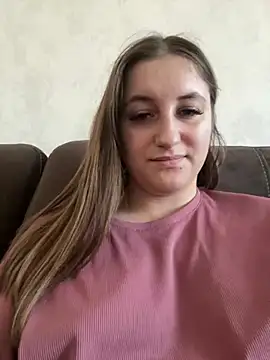 Strawberryyyyik online show from December 20, 2024, 10:16 am