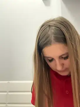 Strawberryyyyik online show from September 22, 2025, 4:02 pm