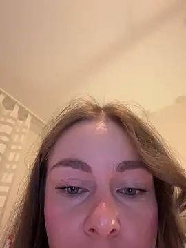 Snapshot of Joanachupa chatting on December 20, 2025, 9:06 pm Joanachupa online show from December 20, 2025, 9:06 pm