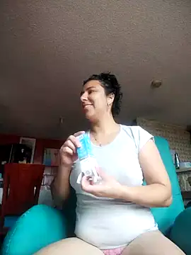 Snapshot of Im_Alma_ chatting on September 29, 2025, 1:39 pm Im Alma online show from September 29, 2025, 1:39 pm