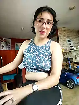Snapshot of Im_Alma_ chatting on February 20, 2025, 12:47 pm Im Alma online show from February 20, 2025, 12:47 pm