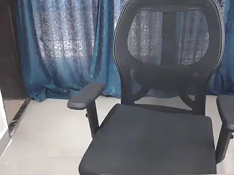 WildRuhi20 online show from November 12, 2025, 5:55 am