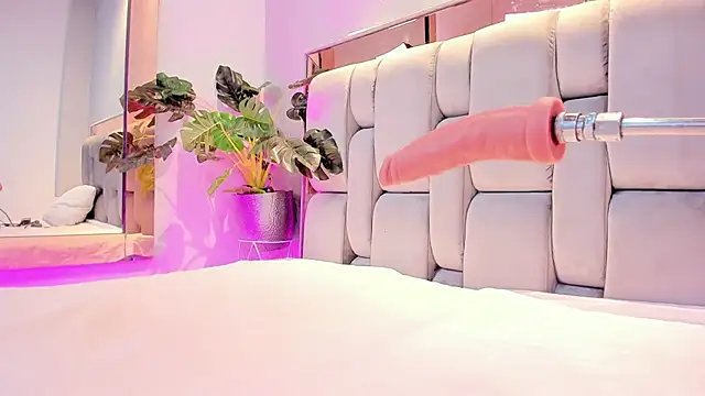 RoseTaylor   online show from November 30, 2025, 9:15 pm