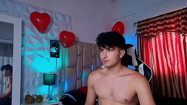 Snapshot of santyago_taylor chatting on February 17, 2025, 6:50 pm santyago taylor online show from February 17, 2025, 6:50 pm