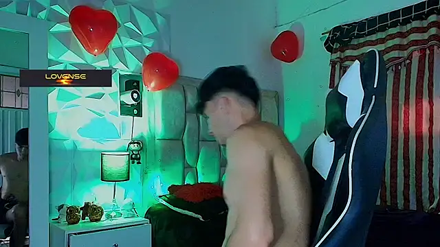 Snapshot of santyago_taylor chatting on February 27, 2025, 7:26 pm santyago taylor online show from February 27, 2025, 7:26 pm