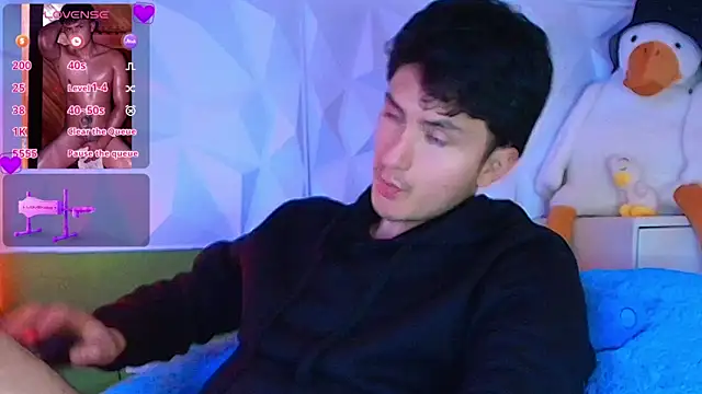 Snapshot of santyago_taylor chatting on October 8, 2025, 6:41 pm santyago taylor online show from October 8, 2025, 6:41 pm