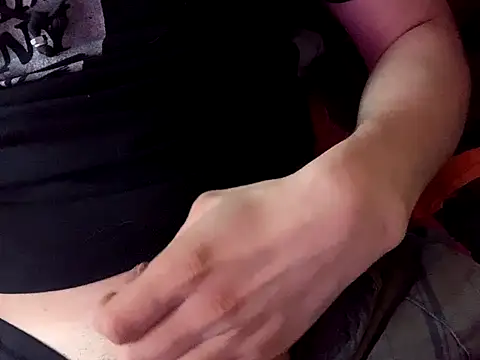 skatebored online show from November 20, 2025, 1:34 pm