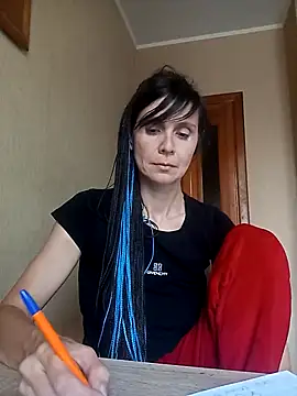 Snapshot of Francenia_lolis chatting on September 9, 2025, 6:45 am Francenia lolis online show from September 9, 2025, 6:45 am
