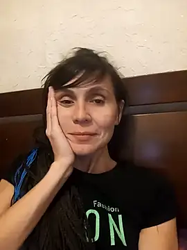 Snapshot of Francenia_lolis chatting on September 19, 2025, 8:35 pm Francenia lolis online show from September 19, 2025, 8:35 pm
