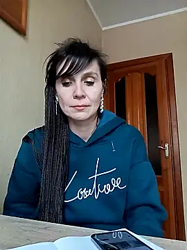 Snapshot of Francenia_lolis chatting on February 17, 2025, 12:05 pm Francenia lolis online show from February 17, 2025, 12:05 pm