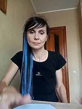 Francenia lolis online show from October 11, 2025, 9:43 am