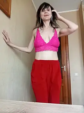 Francenia lolis online show from May 10, 2026, 1:57 pm