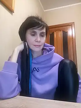 Francenia lolis online show from November 17, 2025, 10:30 am