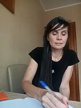 Francenia lolis online show from October 12, 2025, 10:16 am