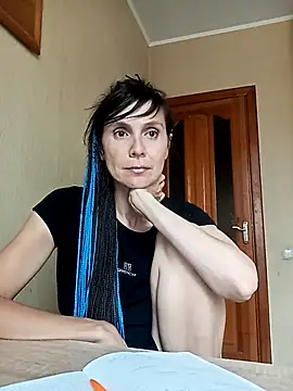 Snapshot of Francenia_lolis chatting on September 12, 2025, 9:31 am Francenia lolis online show from September 12, 2025, 9:31 am