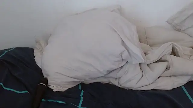 Snapshot of kittydollyx02 chatting on December 5, 2025, 10:03 am kittydollyx02 online show from December 5, 2025, 10:03 am