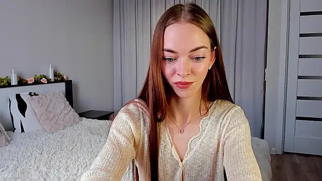 Snapshot of Undertheskin chatting on March 6, 2026, 2:56 pm Undertheskin online show from March 6, 2026, 2:56 pm