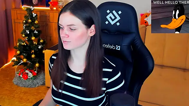 Snapshot of Lora_Cain chatting on December 22, 2024, 5:10 pm Lora Cain online show from December 22, 2024, 5:10 pm