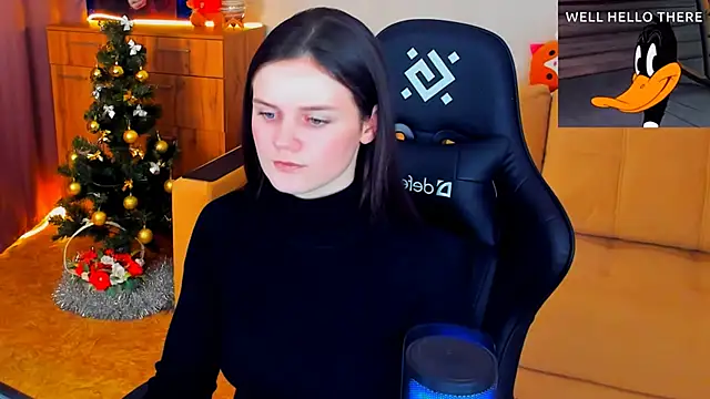 Snapshot of Lora_Cain chatting on December 22, 2024, 2:06 pm Lora Cain online show from December 22, 2024, 2:06 pm