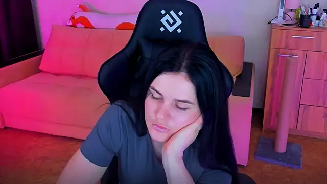 Snapshot of Lora_Cain chatting on March 11, 2025, 4:07 pm Lora Cain online show from March 11, 2025, 4:07 pm