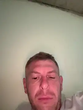 adrian90bi11 online show from May 11, 2026, 6:04 am
