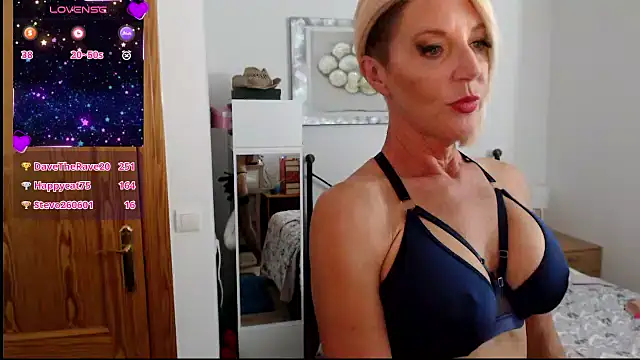 Snapshot of british_milf1970 chatting on February 17, 2025, 4:28 pm british milf1970 online show from February 17, 2025, 4:28 pm