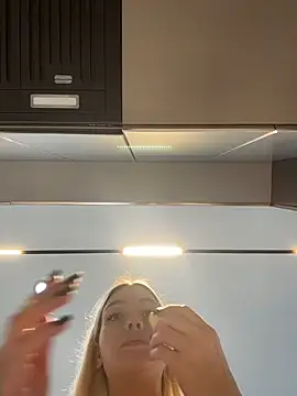 -Sexy Barbie- online show from November 23, 2025, 7:40 am