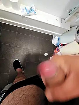 eric69 69 online show from October 12, 2025, 7:32 am