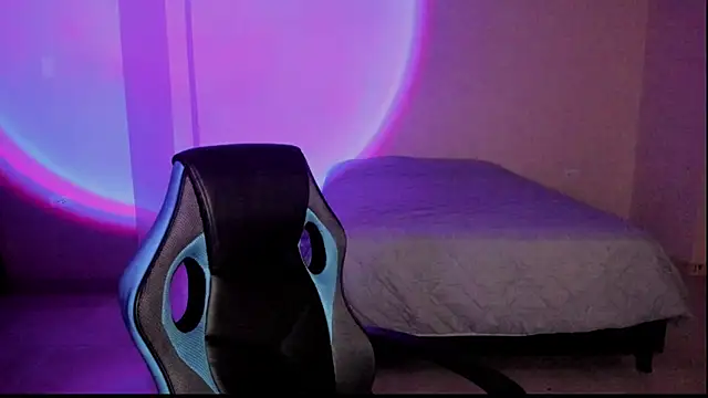 Snapshot of atenas_05_ chatting on December 1, 2025, 9:32 am atenas 05 online show from December 1, 2025, 9:32 am