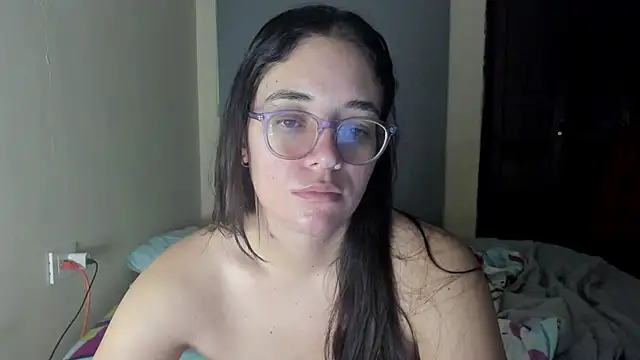 Snapshot of atenas_05_ chatting on June 27, 2026, 9:26 am atenas 05 online show from June 27, 2026, 9:26 am