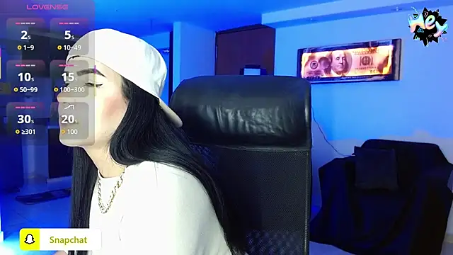 BABYFANTASY 1 online show from October 25, 2025, 6:19 pm